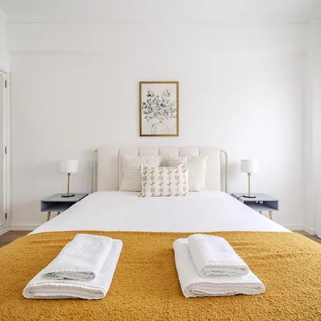 Cruz Design By House And People * Braga